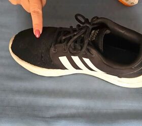 If your sneakers are worn out, try this cute and easy trick