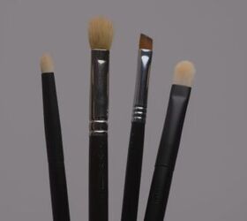 Eye makeup brushes