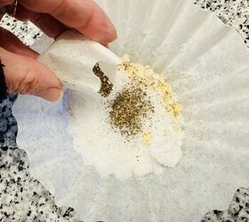 Make a few of these oat-salt bundles for quick handmade gifts