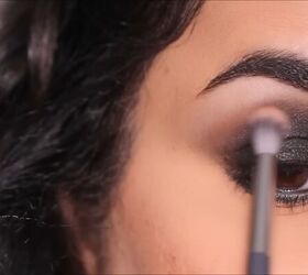 Creating a smokey eye look for hooded eyes​
