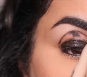 Creating a smokey eye look for hooded eyes​