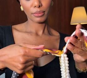 How to make a pearl necklace scarf​
