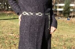 3 cardigan styling tricks: belt it, pin it, or wear it loose