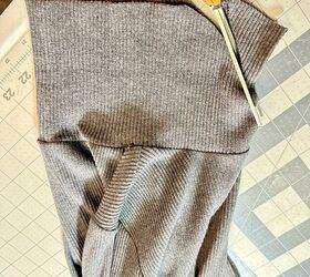 turtleneck to round collar