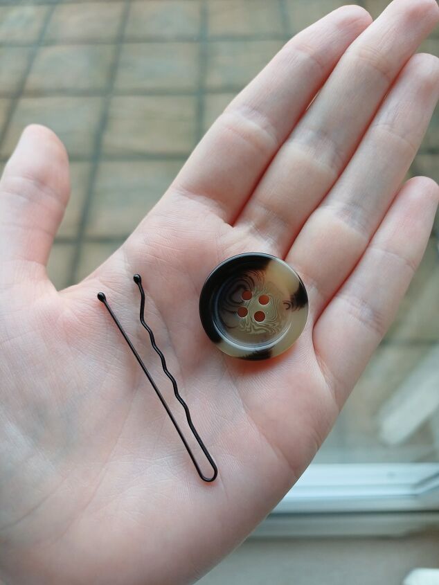 This No-Sew Button Hack Takes Less Than a Minute | Upstyle