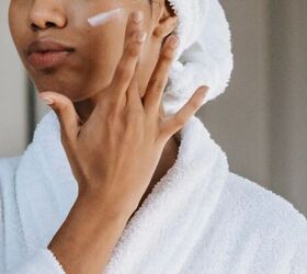 3 signs your moisturizer isn’t helping your skin anymore