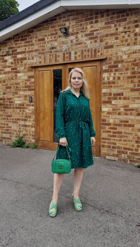 3 Green Bag Outfit Ideas | Upstyle 3 Green Bag Outfit Ideas | Upstyle