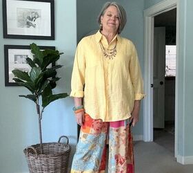Don’t wear wide-leg pants with a loose blouse like this