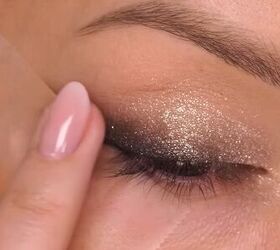 Use tape to get the perfect smokey eye