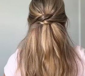 This Half Up Hairstyle Couldn't Be Easier