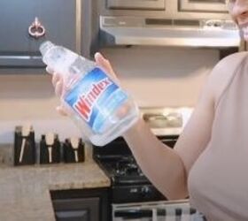 How she used an empty Windex bottle to upgrade her old clothes