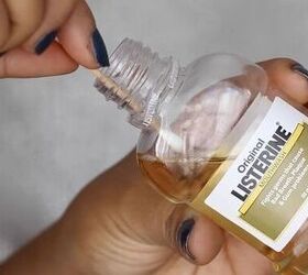 Everyone will be sticking Q-tips in Listerine after seeing this genius hack