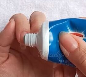 If you still haven't tried this toothpaste nail hack, now is the PERFECT time!