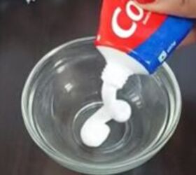 Find out why Upstylers are brushing toothpaste on their feet this week