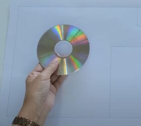 She traces a CD on fabric — here's the clever reason why
