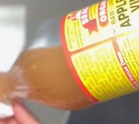 She dabs vinegar on her lips before bed — here’s why